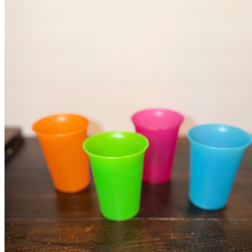 2 Tupperware Bell Tumblers Orange Pink Lime Aqua Plastic Cups 7oz‎